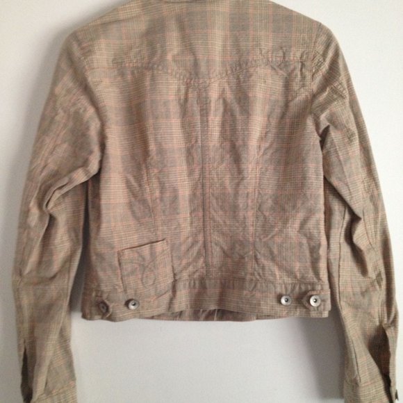 Sandwich 100% Cotton Short, Stylish Jean Jacket - Picture 4 of 7